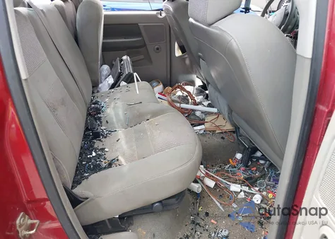 2006 Dodge Ram 1500 Slt z USA, uszkodzony, nr VIN 1D7HA18NX6S700195